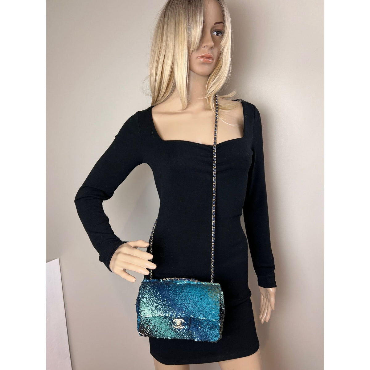 handbags,