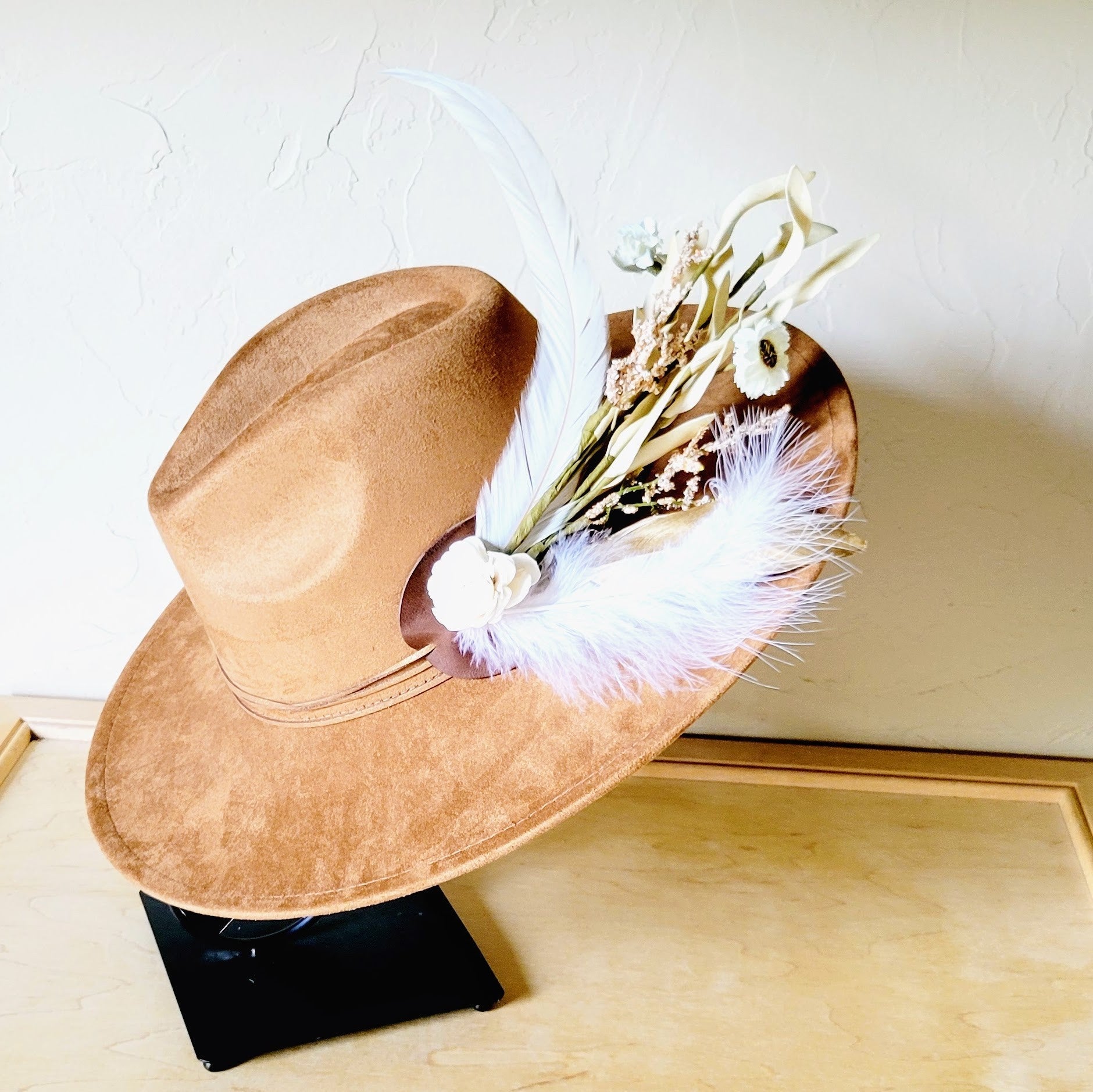 Boho Western Wedding Floral & Feather Bridsmaid Hat in Tan 984p